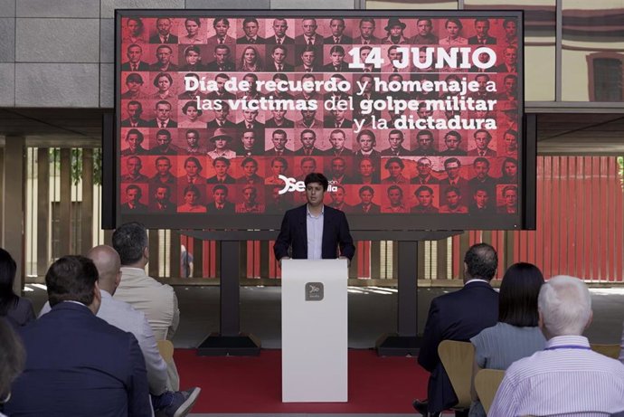 Casimiro Fernández, responsable de Cultura y Ciudadanía, en un acto de memoria histórica
