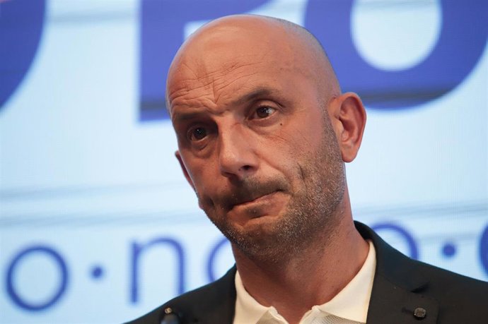 El alcalde de O Porriño, Alejandro Lorenzo, en la rueda de prensa de este miércoles. 