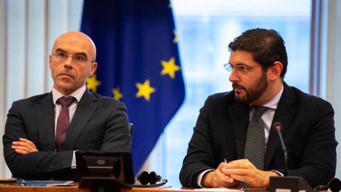 Nolasco inaugura una exposición dedicada al conjunto monumental de 'El Valle de los Caídos'