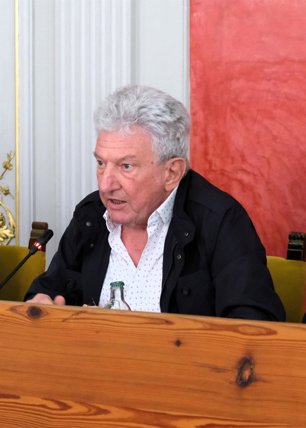 Pedro Quevedo en un pleno de Las Palmas de Gran Canaria