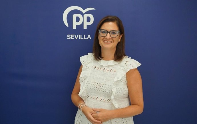 La vicesecretaria de Educación y Sanidad del PP de Sevilla, Gloria Guillén.