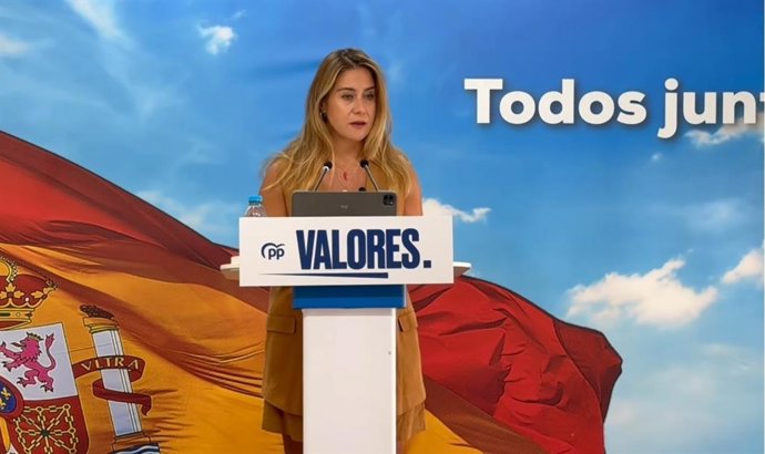 La portavoz adjunta del PP en el Congreso de los Diputados, Sofía Acedo, en rueda de prensa en la sede del partido en Melilla