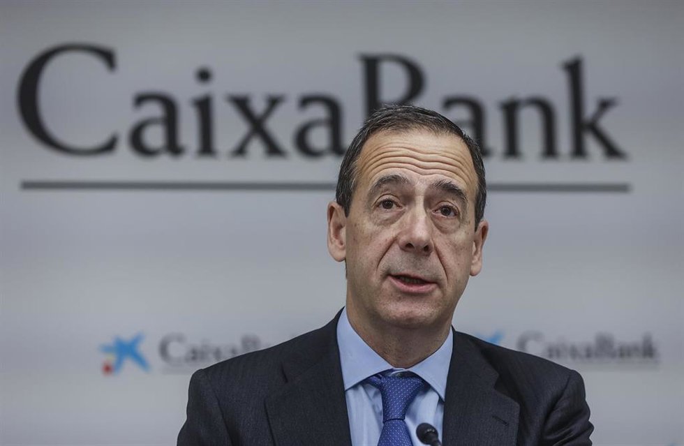 Archivo - El consejero delegado de CaixaBank, Gonzalo Gortázar, a 30 de enero de 2025, en Valencia, Comunidad Valenciana (España).