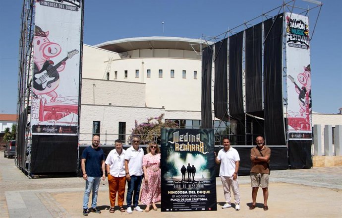 Presentación del concierto de Medina Azahara en Hinojsa del Duque.