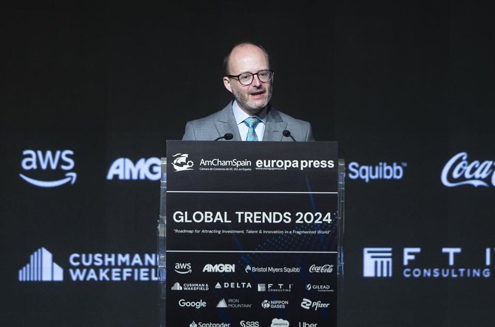 Archivo - El secretario de Estado de Asuntos Exteriores y Globales, Diego Martínez Belio, interviene en el Encuentro Informativo de la Amcham, Global Trends 2024, en el Auditorio El Beatriz, a 11 de junio de 2024, en Madrid (España).