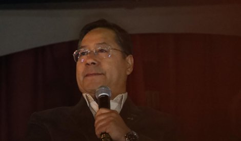 Política