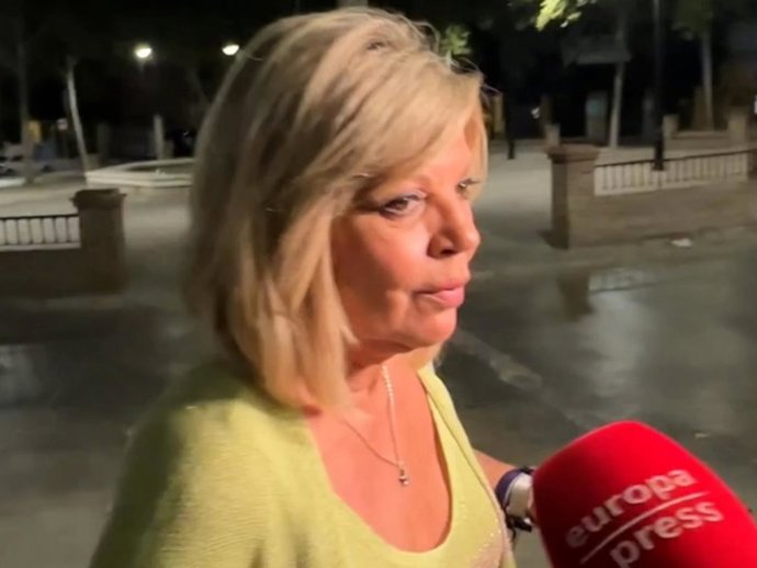 Terelu Campos sale del Teatro de Benalmádena