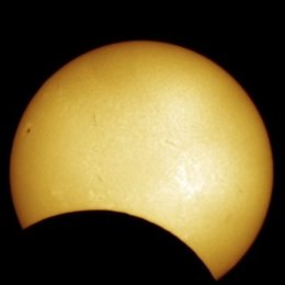 Archivo - Imagen de un eclipse solar.