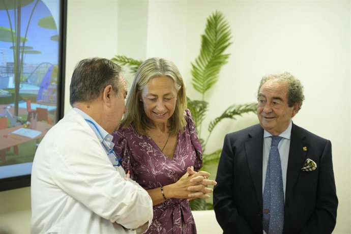 Presentación del proyecto 'Jardín de la Esperanza' por parte de la Junta de Andalucía y la Hermandad de la Macarena.