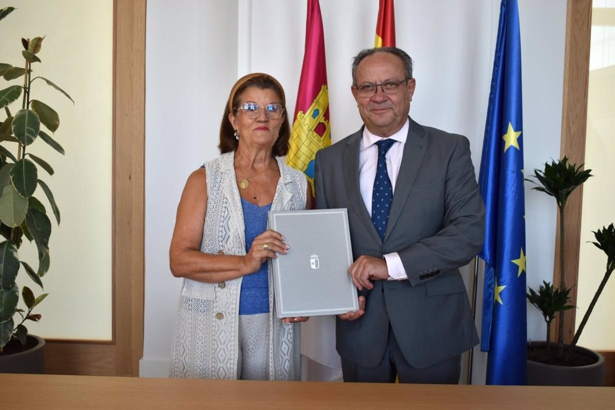 Junta ha contribuido en diez años a la creación de más de 4.000 empresas a través de ventanillas únicas empresariales