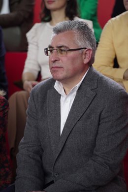 Archivo - El diputado socialista José Ángel Lacalzada 