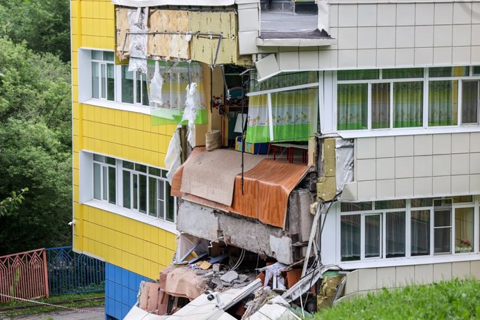 30 July 2025, Russia, Petropavlovsk-Kamchatsky: A kindergarten building is partially collapsed in Kamchatka, after a powerful earthquake that struck off the Russian far-eastern peninsula. Photo: Valeria Kosilova/TASS via ZUMA Press/dpa