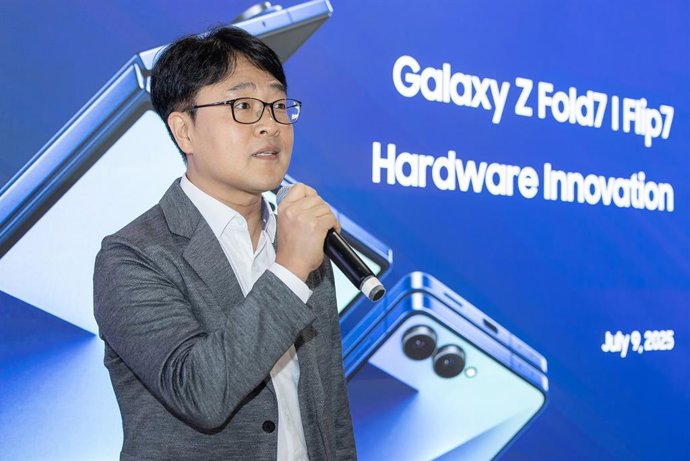 El VP & Head of Smartphone Product Planning Mobile eXperience Business de Samsung, Minseok Kang.