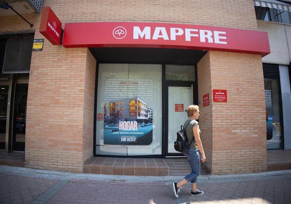 Archivo - Una oficina de Mapfre, a 26 de julio de 2024, en Madrid (España).