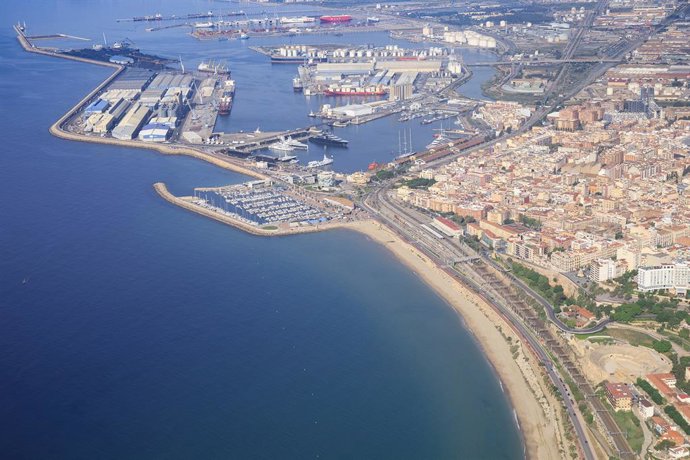 Archivo - Vista del Port de Tarragona
