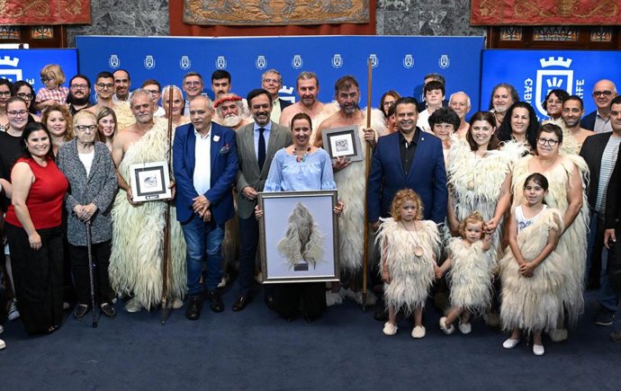 Tenerife aprueba otorgar la Medalla de Oro a los Guanches de Candelaria y Güímar por su preservación de las tradiciones