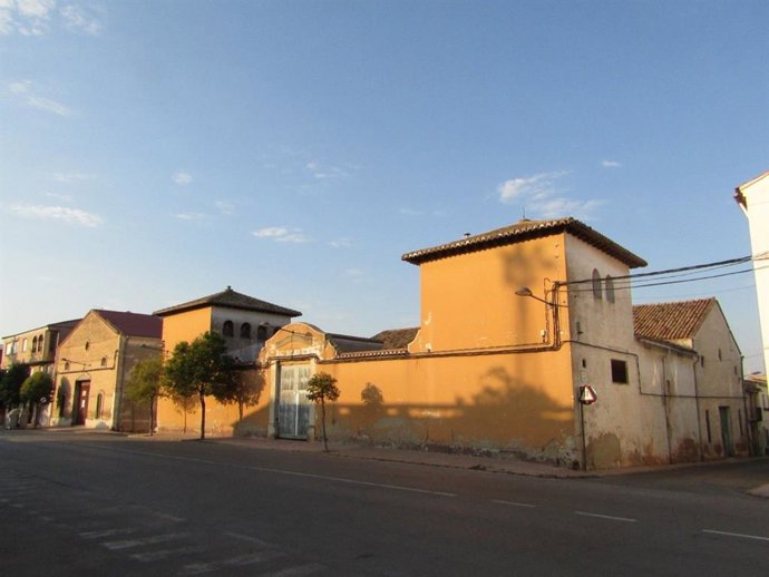 Hispania Nostra incluye la Bodega Mompó de Utiel (Valencia) en la Lista Roja