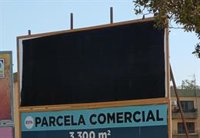 Cubiertas con lonas en El Ejido (Almería) dos vallas sobre inmigración de Vox, que acusa al PP de "censura"