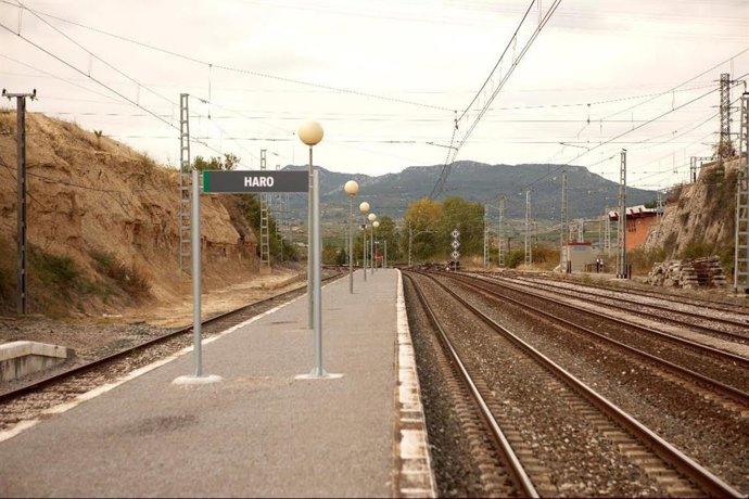 El Gobierno adjudica por más de 21 millones la modernización electrificación de la línea Miranda-Logroño