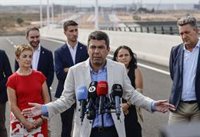 Mazón pide a la nueva comisionada del Gobierno para la reconstrucción que colabore y deje de "arrastrar los pies"