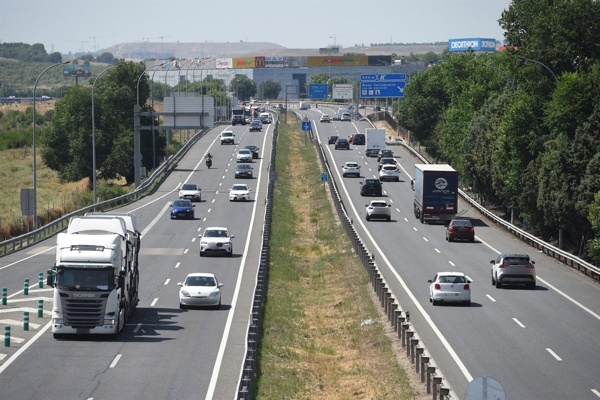 El tráfico intenso en A-2, A-3, A-4, A-42 y A-6 marca el inicio de la  Operación Especial 1º de agosto  en Madrid