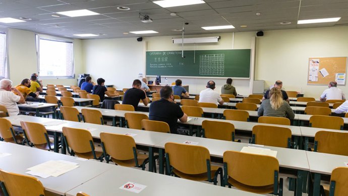 Archivo - Exámenes de la Oferta de Empleo Público