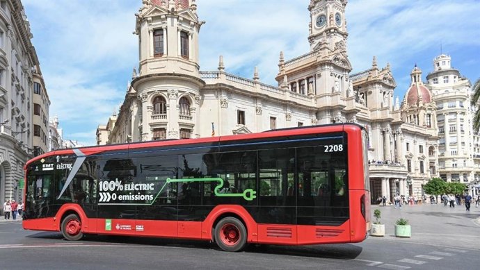 Archivo - Arxiu - Autobús de l'EMT