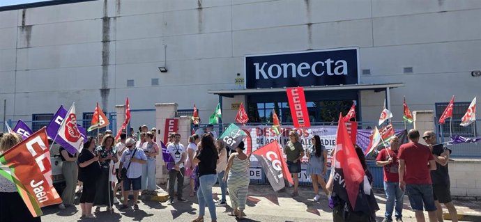 Imagen de archivo de los paros parciales en Konecta, en La Carolina