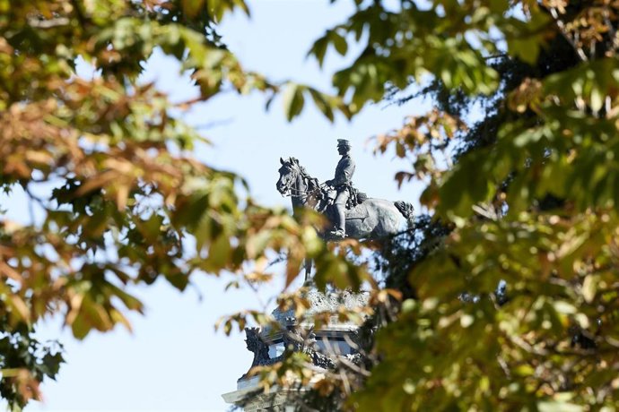 Archivo - El Monumento a Alfonso XII, en el parque de El Retiro, a 29 de julio de 2023, en Madrid (España)