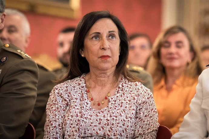 La ministra de Defensa, Margarita Robles, preside el acto de imposición de Grandes Cruces al Mérito Militar, en el Cuartel General del Ejército de Tierra, a 22 de julio de 2025, en Madrid (España). 