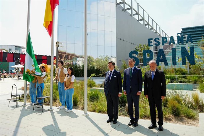 El presidente de la Junta de Andalucía, Juanma Moreno, preside el acto institucional del Día de Andalucía en la Exposición Universal de Osaka 2025