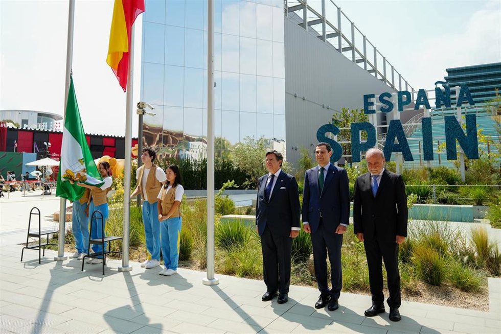 El presidente de la Junta de Andalucía, Juanma Moreno, preside el acto institucional del Día de Andalucía en la Exposición Universal de Osaka 2025