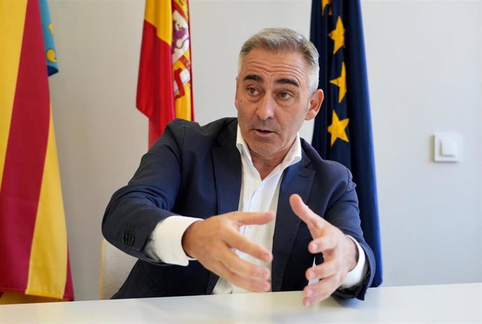 El conseller de Agricultura, Agua, Ganadería y Pesca, Miguel Barrachina, en una entrevista concedida a Europa Press