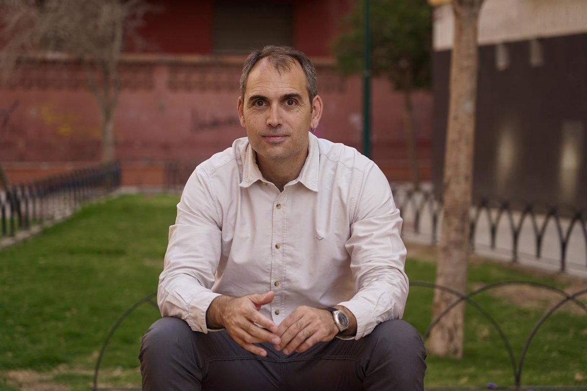 Valero insta a Moreno a  tentarse la ropa  sobre otra mayoría absoluta y pide a Montero  desmontar su falsa moderación 