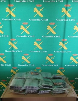Hachís incautado a un detenido por la Guardia Civil en Villarta de San Juan.