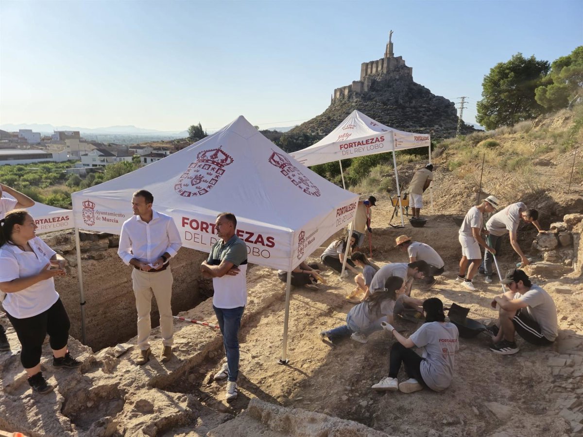 Las excavaciones en el Palacio Ibn Mardanís y su entorno permiten evidenciar el hallazgo de un Gran Complejo Palaciego