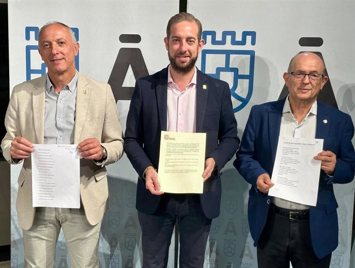 Presentación del fallo del premio de Poesía Fray Luis de León.