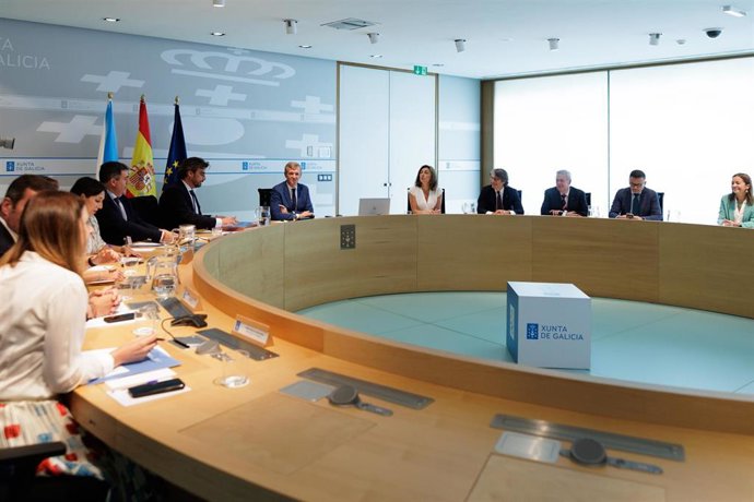 Ou titular do Executivo galego, Alfonso Rueda, preside a reunión do Consello dá Xunta. Sala do Consello, 01/08/25.
