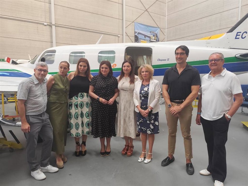 Visita a la Escuela de Profesiones Técnicas Aeronáuticas Suravian S.L., ubicada en Torremolinos (Málaga).