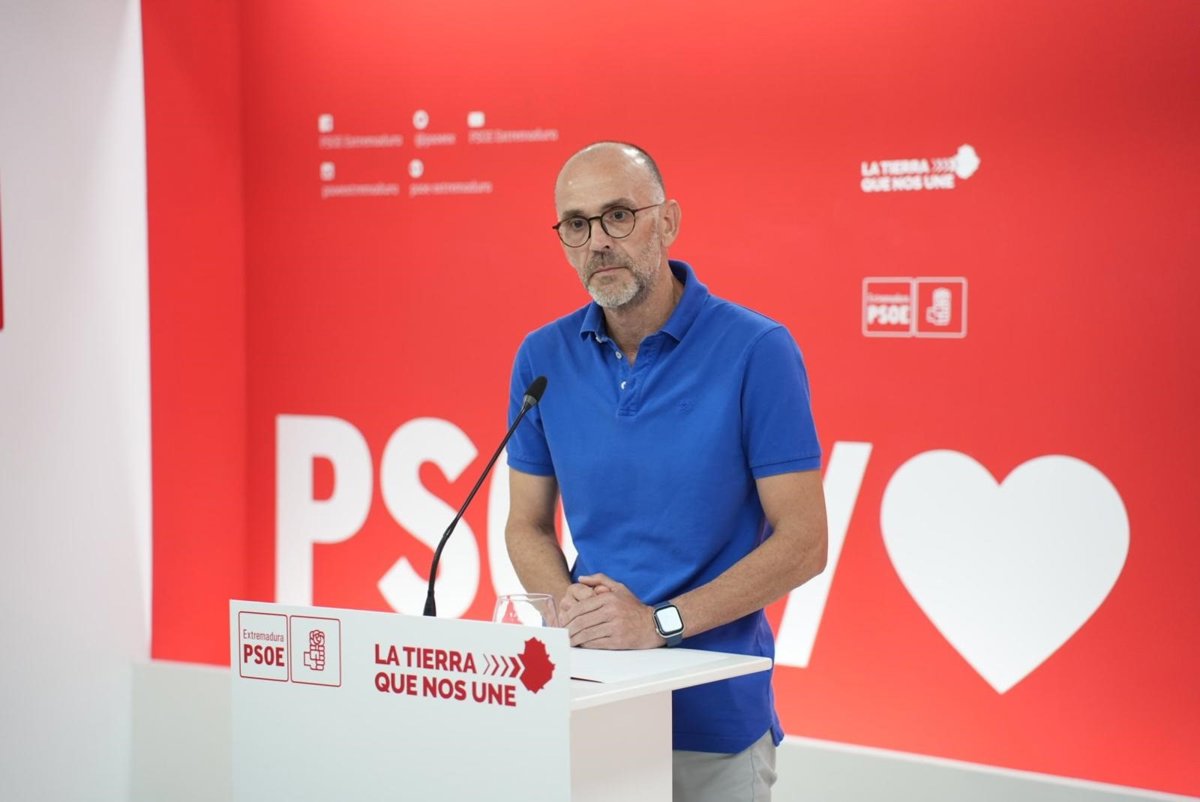 El PSOE extremeño dice que la dimisión de Higuero evidencia el  colapso institucional  de la Junta y que era un  lastre 