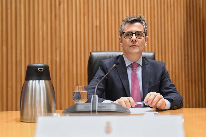 Archivo - El ministro de la Presidencia, Justicia y Relaciones con las Cortes, Félix Bolaños, durante el acto de presentación del sello del Grupo Social ONCE, en el Congreso de los Diputados, a 28 de febrero de 2024, en Madrid (España). 