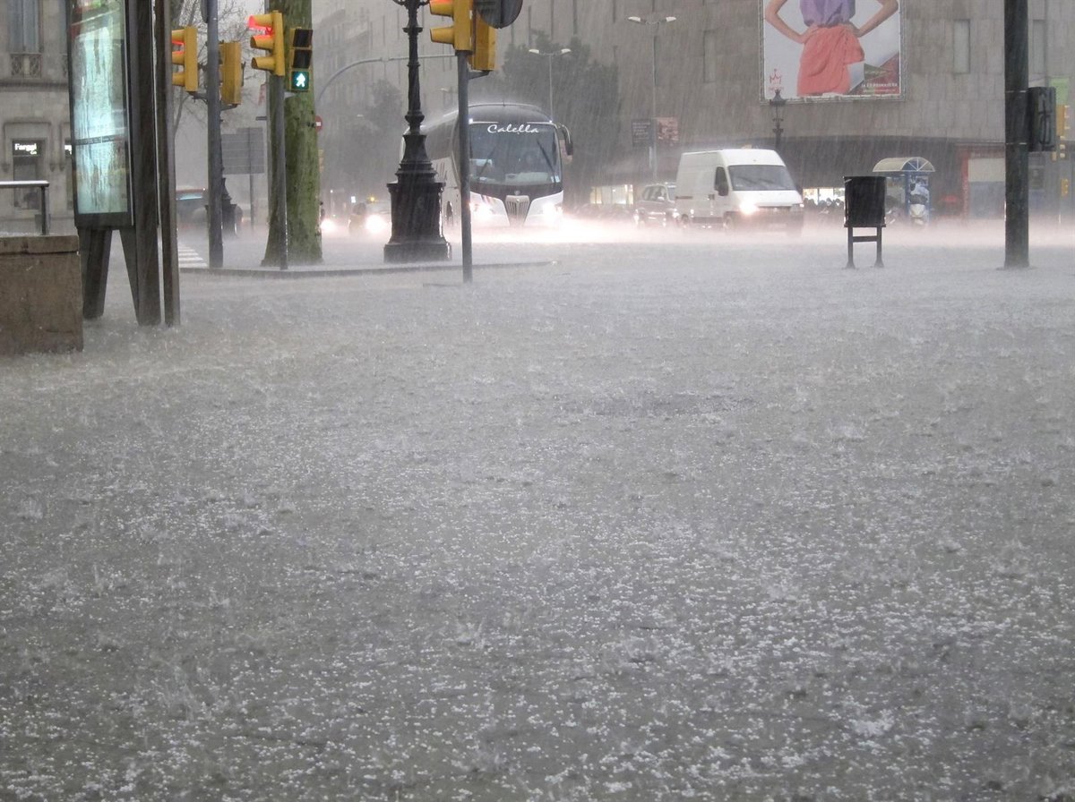 Activado el Meteocam en fase de alerta para toda Castilla-La Mancha por fuertes lluvias y tormentas