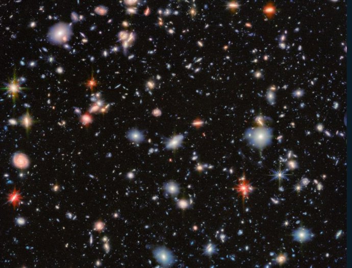 Campo ultraprofundo do Hubble capturado pelo telescópio Webb