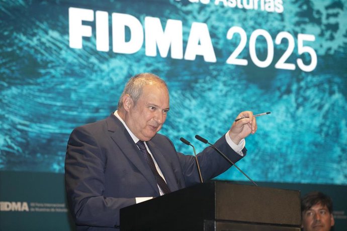 El ministro de Industria y Turismo, Jordi Hereu, interviene durante la inauguración de la Feria de Muestras de Gijón, en el Recinto Ferial 'Luis Adaro', a 1 de agosto de 2025, en Gijón, Asturias (España). 