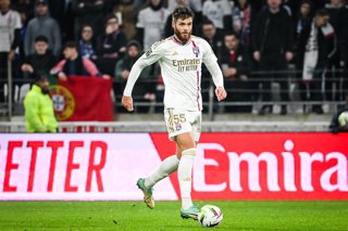 Archivo - Duje CALETA-CAR of Lyon during the French championship Ligue 1 football match between Olympique Lyonnais (Lyon) and OGC Nice on February 16, 2024 at Groupama stadium in Decines-Charpieu near Lyon, France - Photo Matthieu Mirville / DPPI