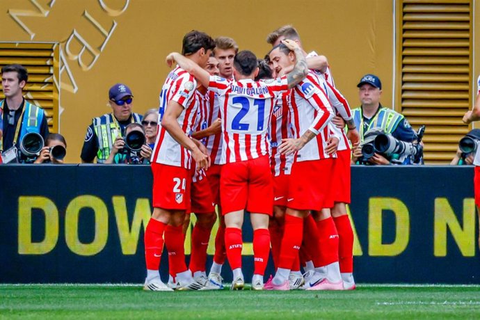 Archivo - Los jugadores del Atlético de Madrid celebran uno de sus goles ante el Seattle Sounders en el Mundial de Clubes