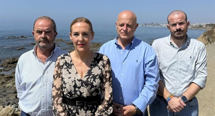 La diputada nacional de Vox por Málaga, Patricia Rueda, presenta una iniciativa sobre playas en Mijas.