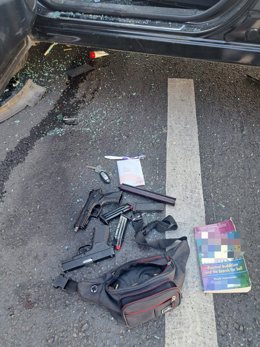 Efectivos intervenidos en una actuación de la Policía Local de Mijas.