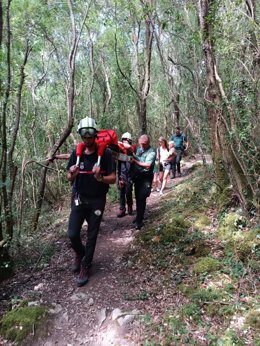 Rescatado un senderista de Zaragoza tras lesionarse una rodilla y una muñeca en la ruta de la Dama Roja en Ramales