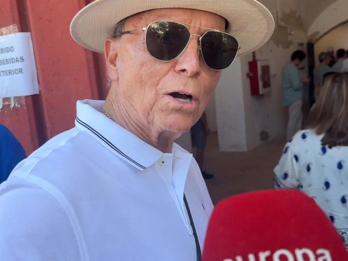 José Ortega Cano, tarde de toros y al margen de la polémica familiar con la hermana de Michu